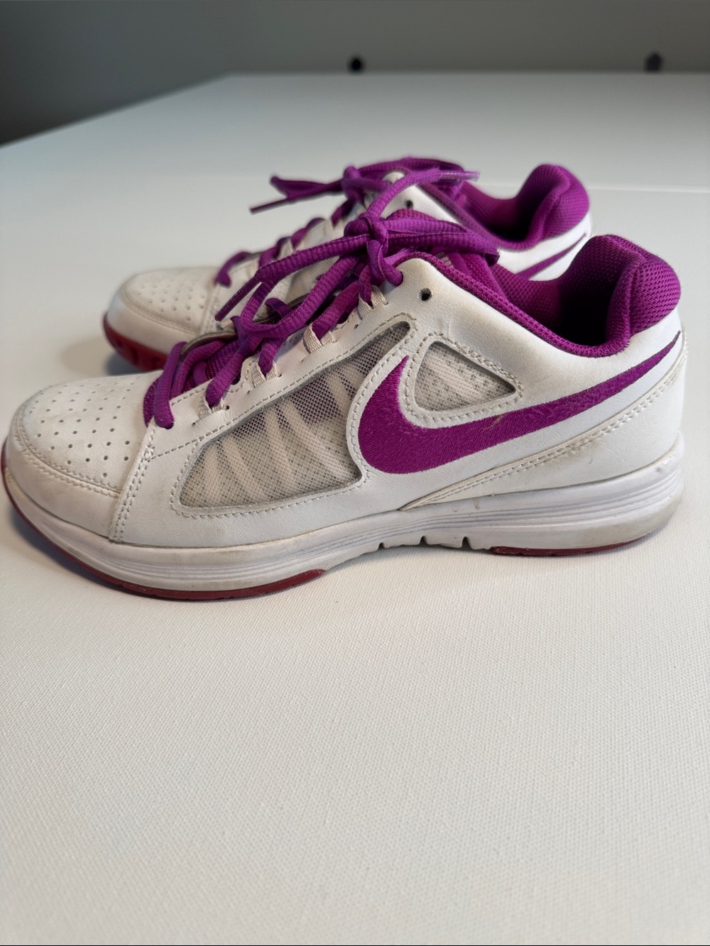 Nike Women’s White and Purple Air Vapor Ace Sneakers